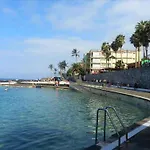In Tenerife With Pool And Sea Views *
