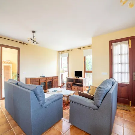 In Tenerife With Pool And Sea Views *