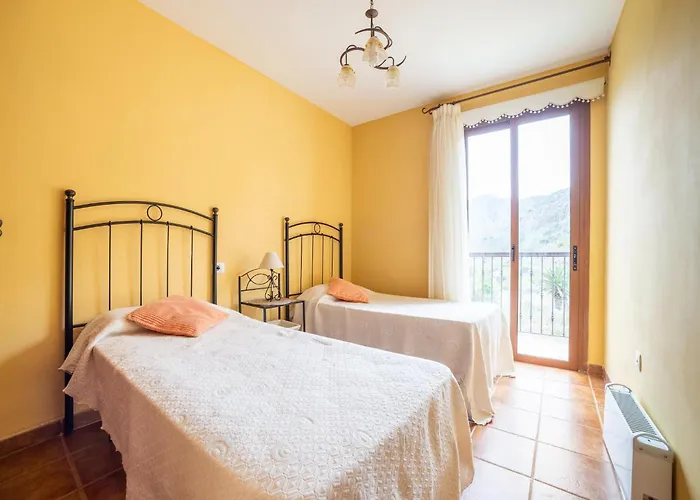 In Tenerife With Pool And Sea Views *