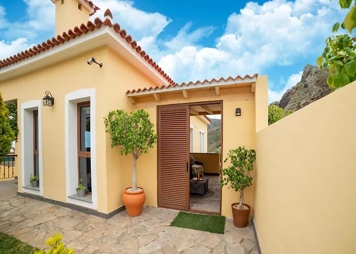 펜션 In Tenerife With Pool And Sea Views 팔름-마르