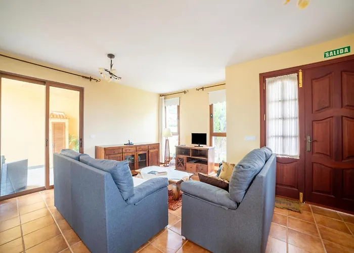 In Tenerife With Pool And Sea Views *