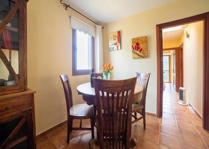 In Tenerife With Pool And Sea Views 펜션 *