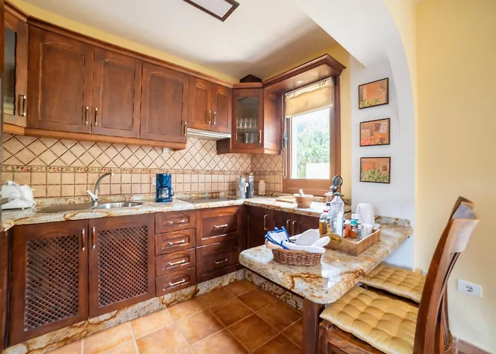 펜션 In Tenerife With Pool And Sea Views